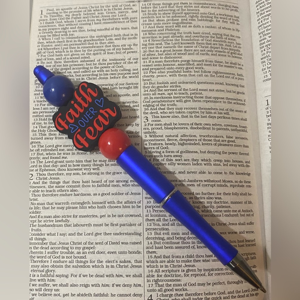 Faith Over Fear Black Ink Beaded Pen - Picture 2 of 7